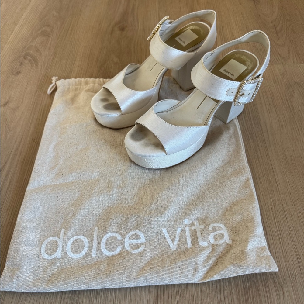 Dolce Vita Women's White Platform Sandals